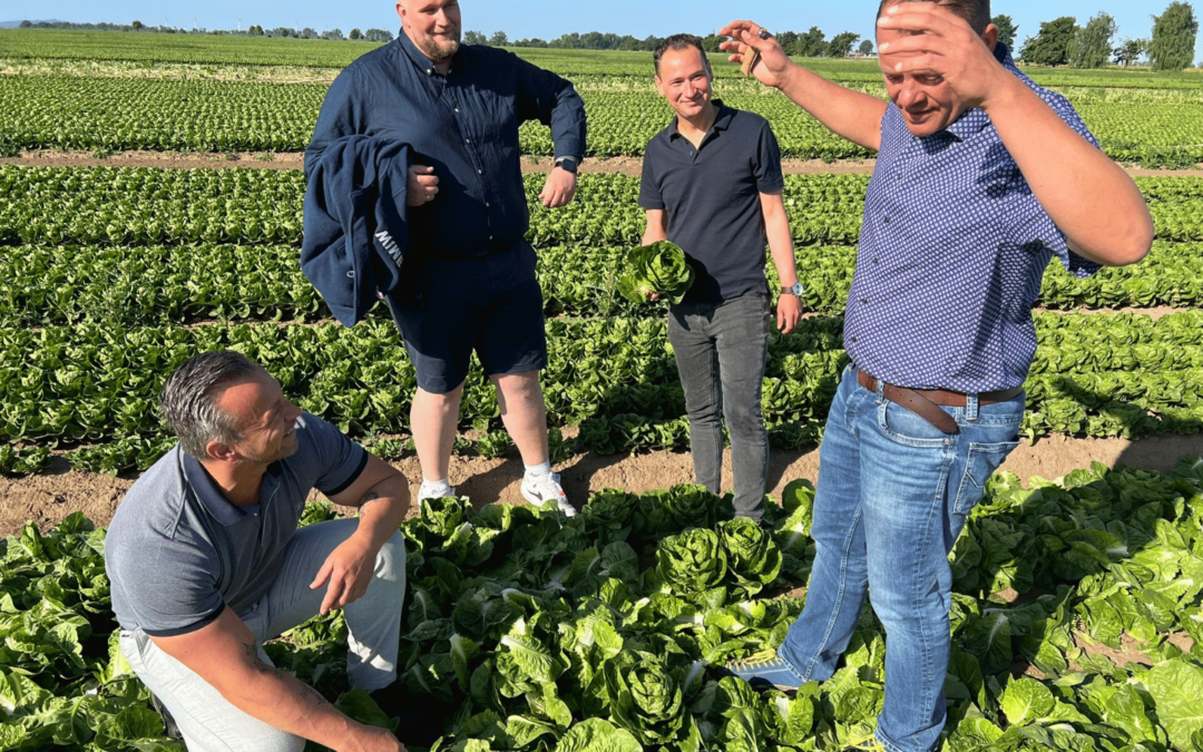 Ein Blick hinter die Kulissen: Landrat Andy Grabner zu Besuch im Bördegarten